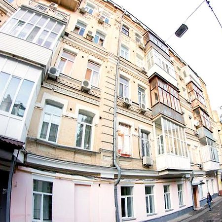 Status Guesthouse Kiev Exterior foto